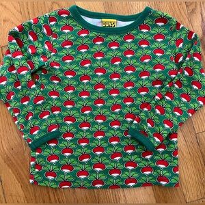 Duns Sweden Radish Green and Red Long Sleeved Shirt 3-4